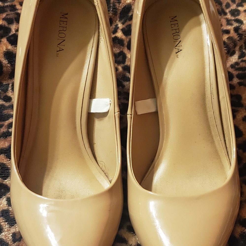 Nude pumps - Size 8.5